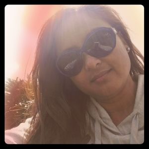 Meet your Posher, Adonna